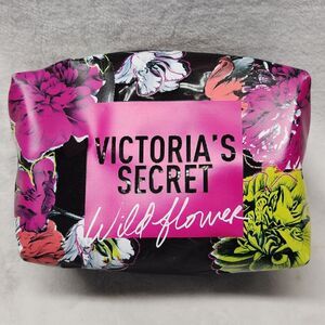 Victoria's Secret Wild Flower Beauty Bag Case Floral Zip NWT